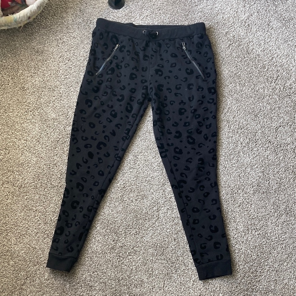 VINTAGE Havana size medium joggers black leopard